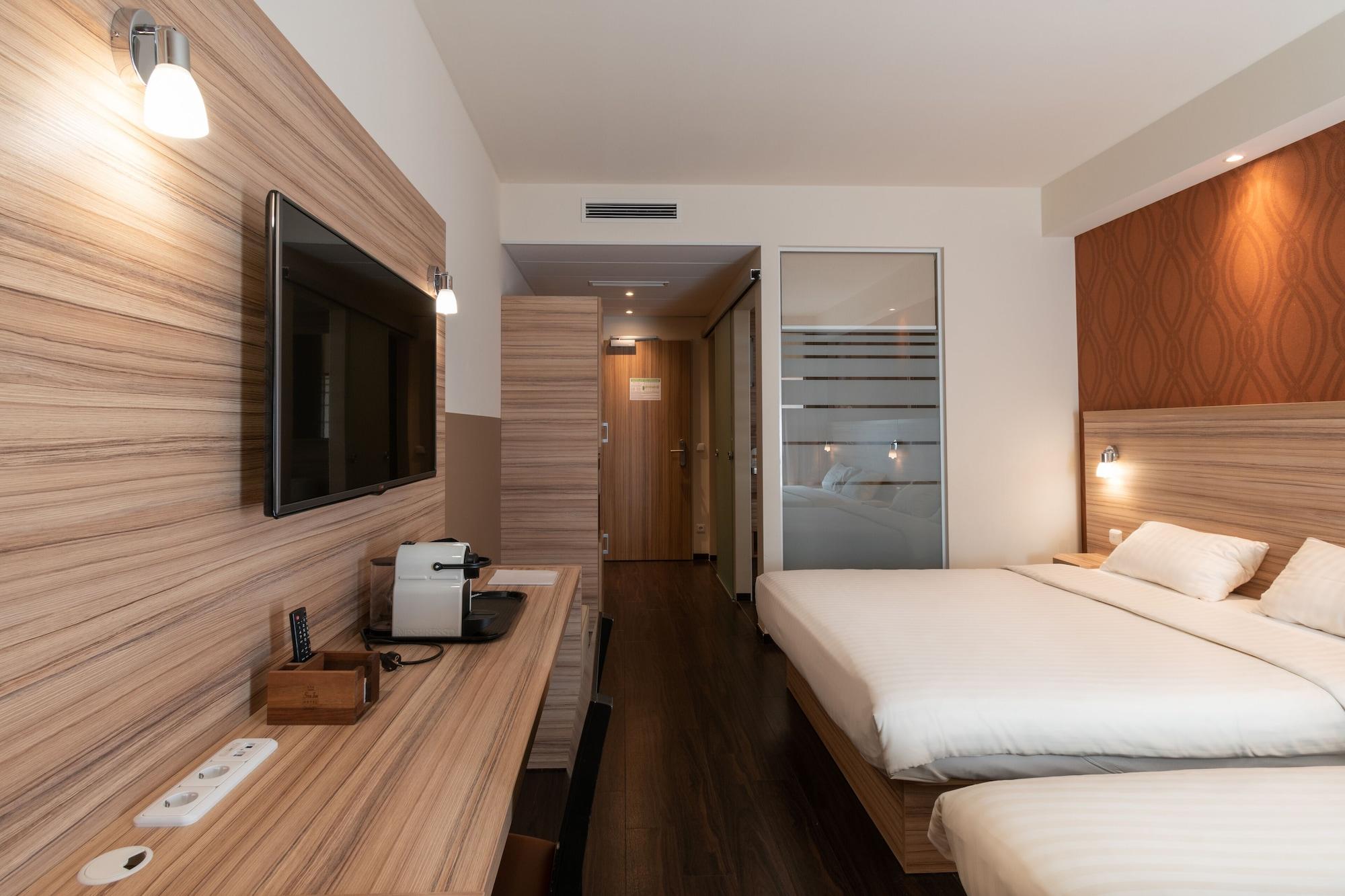 Star G Premium Domagkstrasse 3*